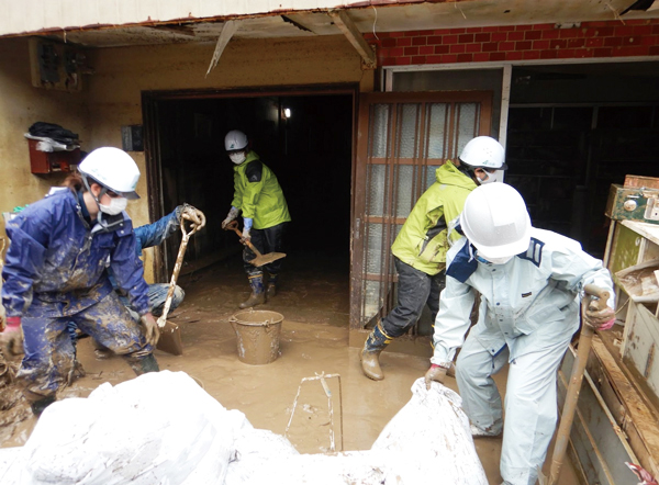 人吉球磨水害における復旧作業の様子