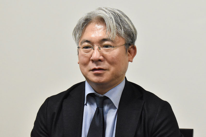 徳島建征 氏
