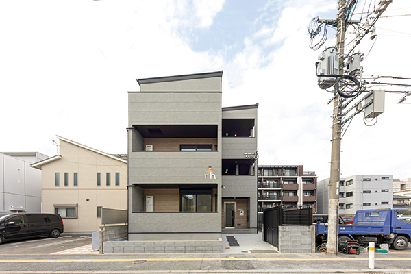 2025年に竣工したアパート（福岡市南区大楠3丁目）