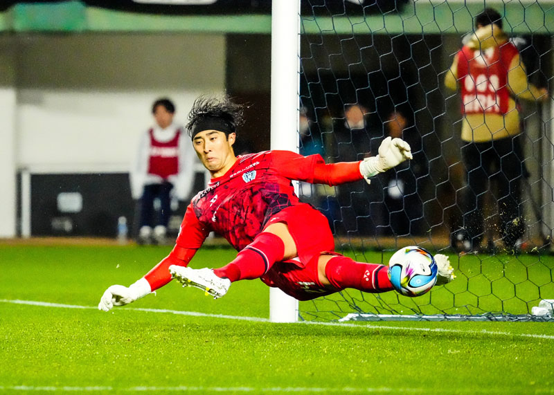 今季3度目のPK戦。圧巻のセーブをみせるGK小畑 撮影：ヒデシマ氏