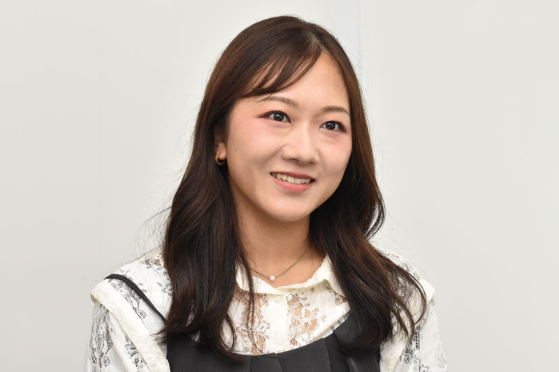 劇団わらび座 俳優　佐々木亜美 氏