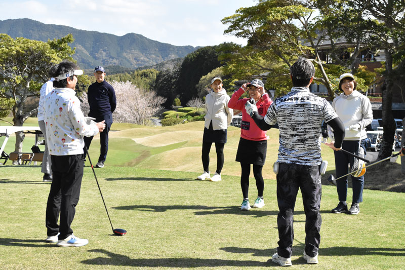 参加者同士で親睦深める