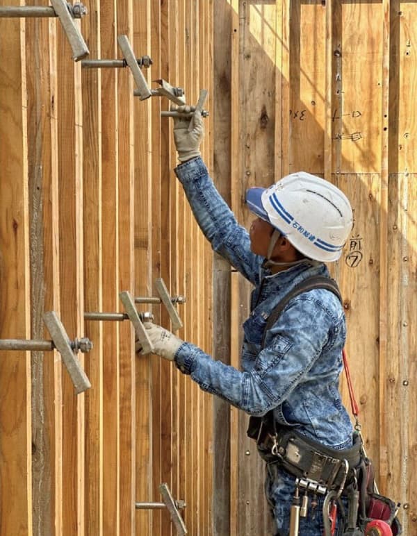 （株）石和総建