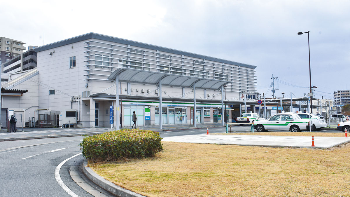 JR新飯塚駅