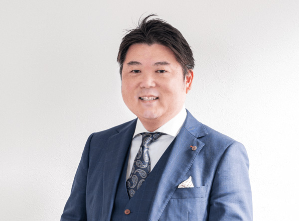 アルマデグループ　本田幸一郎 代表