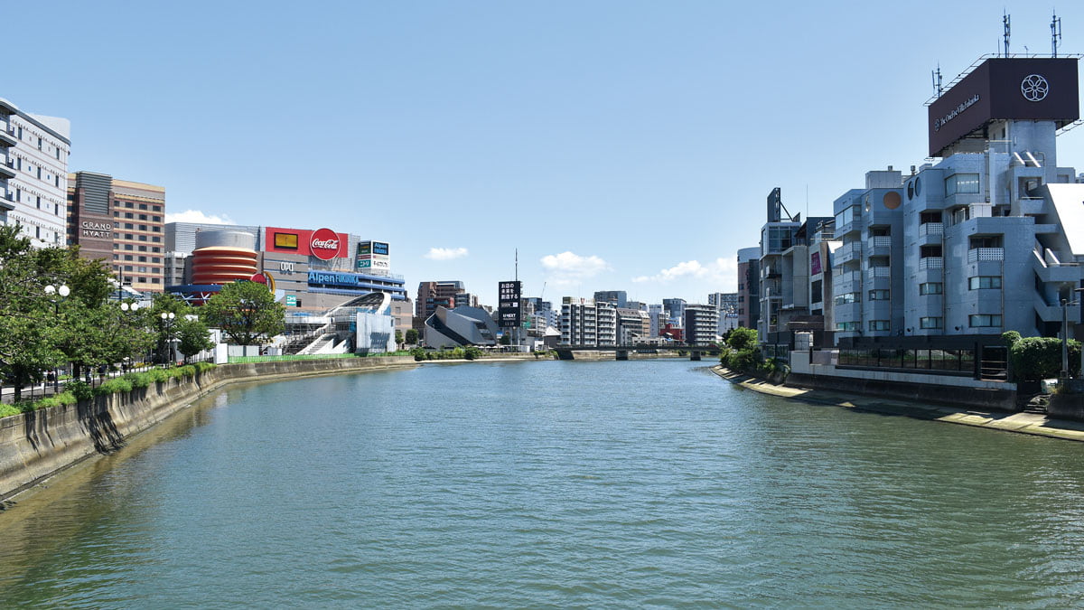 春吉・住吉エリアを流れる那珂川