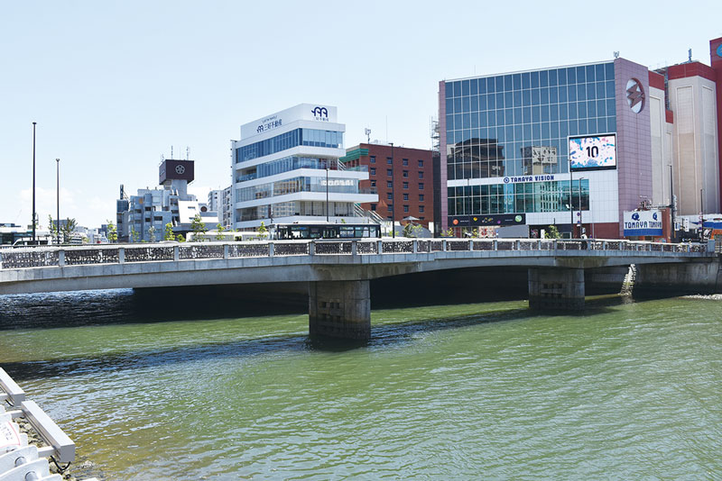 春吉橋