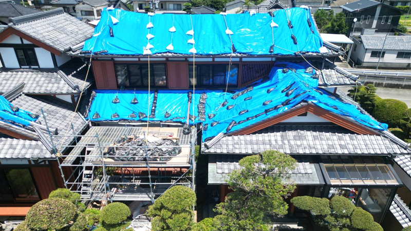 ブルーシートに覆われた家屋・八代市（被災者提供）1