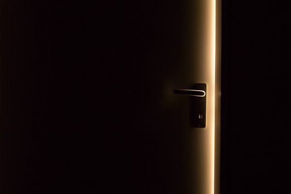 個室の良し悪し　pixabay