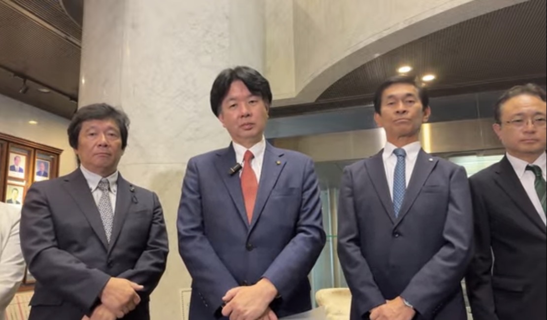 百条委員会設置議案を提出した超党派の福岡県議