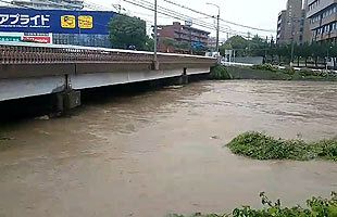 【動画】那珂川の水位上昇、氾濫の危険高まる