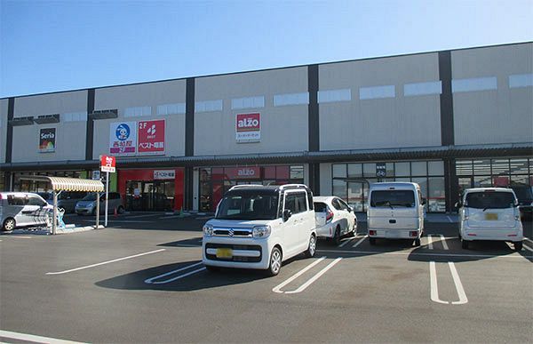 【（株）万惣】低価格武器に九州進出　宇美町に11月5号店