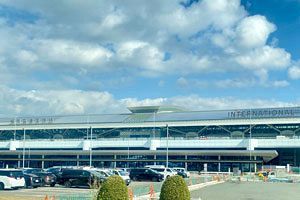 福岡空港 外国人入国者数が初めて300万人超え