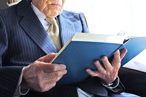 100歳目前でも大活躍中の世界のリーダーたち～元気の秘訣は？（前）