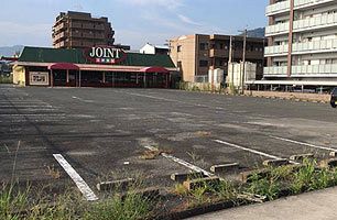 まちかど風景・筑紫野市　動きのないスーパー跡地