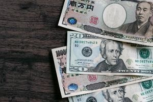 円相場が150円突破　今年初めから35円下落