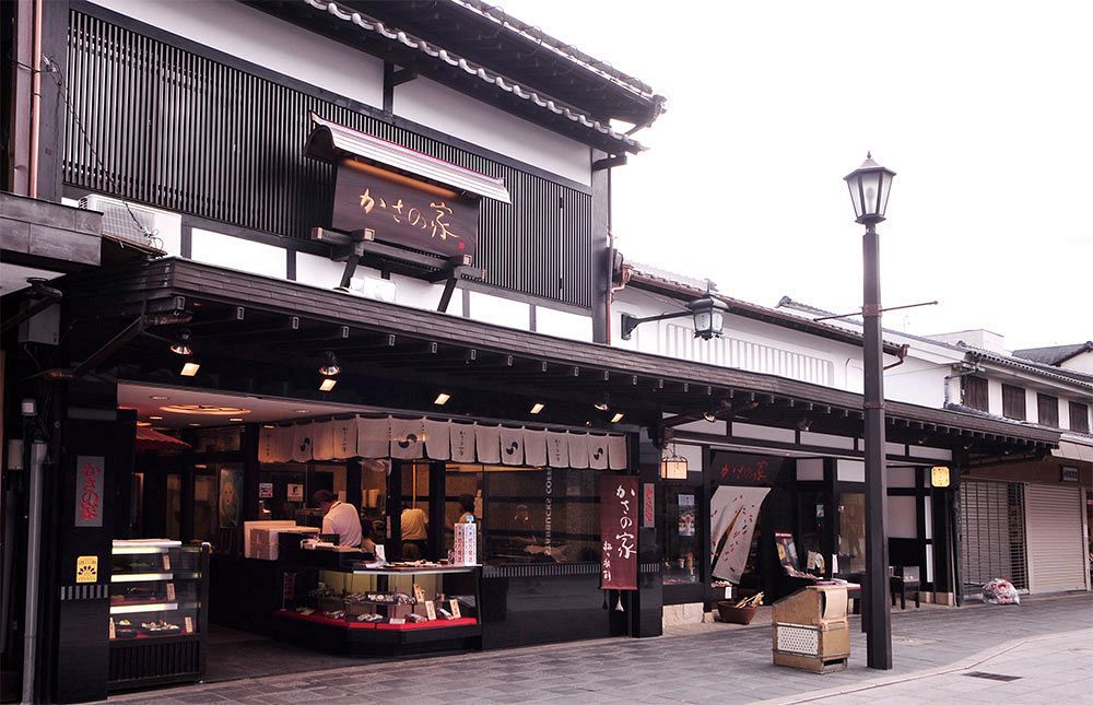 神さまへと続く神聖な場所で梅ヶ枝餅に込める「おもてなしの心」