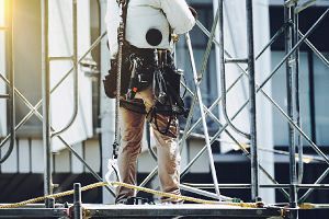25％が「4週8休できていない」 建専連の24年度調査