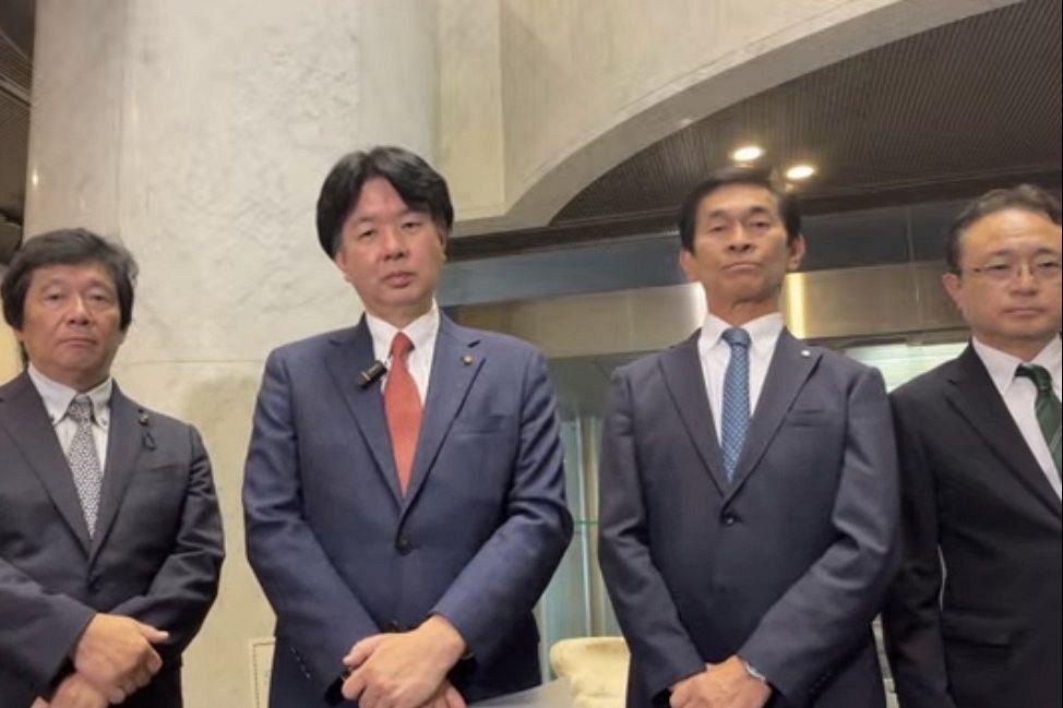【速報】吉松源昭県議ら超党派で福岡県議会に金銭授受問題の百条委員会の設置議案を提出