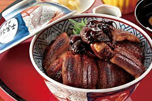 名古屋のうなぎ専門店「炭焼 うな富士」が九州初進出