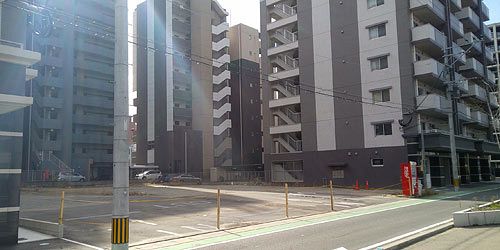 まちかど風景・西区～照栄建設の設計で洗車場がマンションに