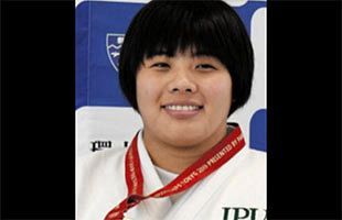 【ホークス】日本シリーズ第1戦、福岡出身の柔道選手、曽根輝選手が始球式