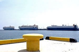 3月の九州―欧州・中東間の輸出入が大幅減に 自動車、石油関連など