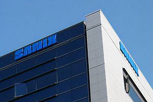 サニックスHD、26年3月期中間業績予想を下方修正も、通期予想は据え置き