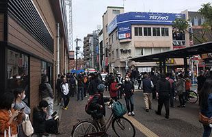 【続報】大橋駅前「うなぎの黒田屋」で立てこもり事件　元従業員か