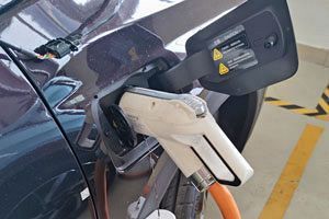 中国自動車が日本を抜き世界販売首位に