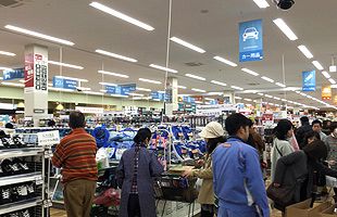 カインズ福岡新宮店～「想定をはるかに超える来店客数」