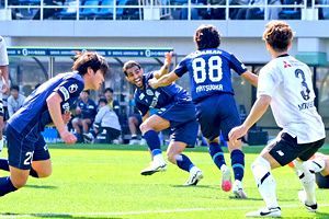 無念3失点、アビスパ今期初敗北　福岡1-3FC東京