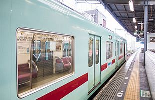 西鉄電車、車内トラブルによる遅延、運休が発生～5日午前8時10分現在