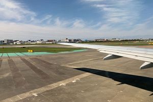 福岡空港滑走路増設、11.2億円でガイア―トが落札