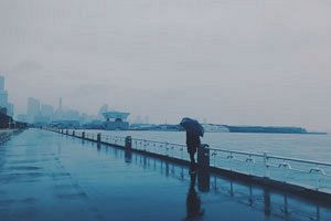 戦後80年、新たな戦争への道（後）