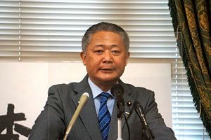 立民ゆ党化の先兵役の維新 茂木幹事長の“二股維新活用”