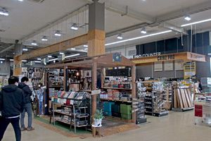 【業界を読む】ホームセンター苦戦続く市場縮小、再編は不可避