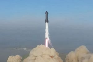 SpaceXは「失敗を許容する」主義、JAXAは組織力が問われる
