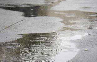 【JR西日本、京阪神地区の列車運行状況】大雨の影響で運転見合わせが発生～午後3時現在