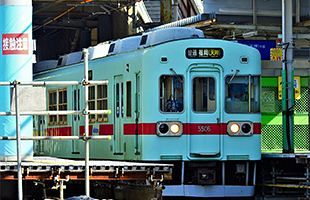 台風9号最新情報：西鉄天神大牟田線は午後6時以降、貝塚線は午後8時以降順次運行を見合わせ