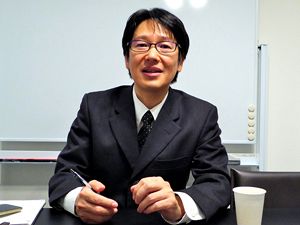 「神の視点」に立って新聞を読む？（３）