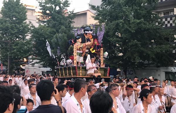 西鉄、博多祇園山笠（追い山）にあわせた臨時列車・バスを運行～7月15日早朝