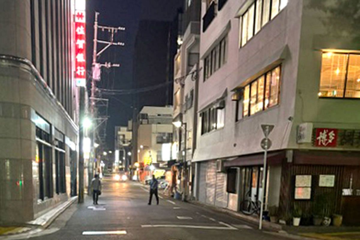 土曜夜営業の居酒屋は人気なし
