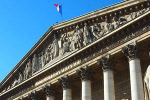 いまフランスで何が起こっているのか？（前）