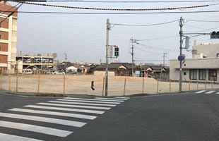 西鉄下大利駅前　開発待つパチンコ店跡地