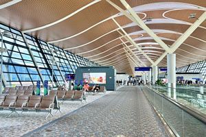 日中の地方空港発着便が大幅欠航 関係悪化で日中唯一の国際フェリー「鑑真号」も中断