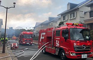 福岡市西区愛宕浜で住宅火災発生