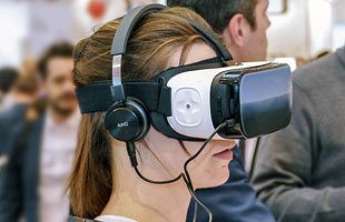 VRは大きな産業に成長するのか？（前）