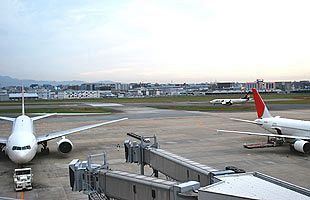 福岡空港民営化、今年11月から業務スタート～国と実施契約締結