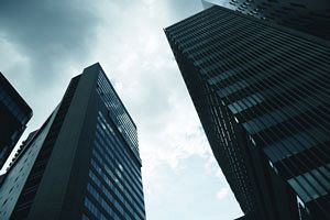 危機下の上場企業──GC注記4社を読む